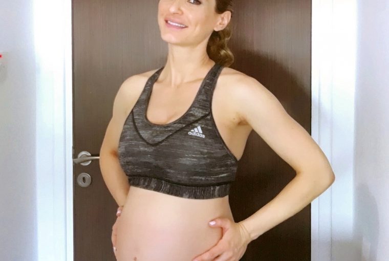 Christina Maria Kyriakidou 34 Weeks Pregnant
