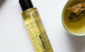 Essence-Absolue Oil Shu Uemura