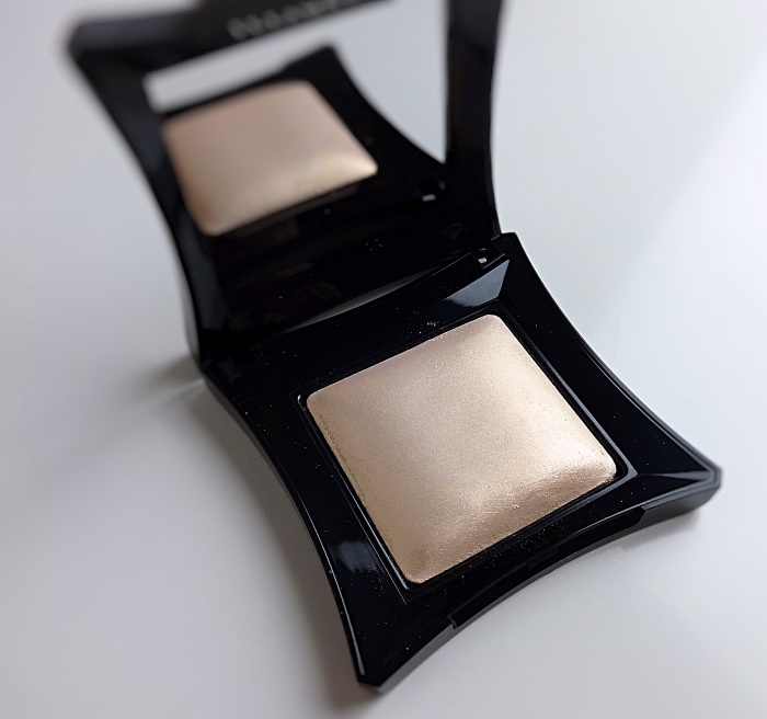 Illamasqua Beyond Powder OMG Secrets in Beauty