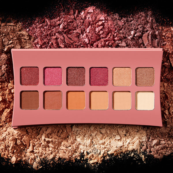 Illamasqua-Unveiled-Artistry-Palette-Secrets-in-Beauty